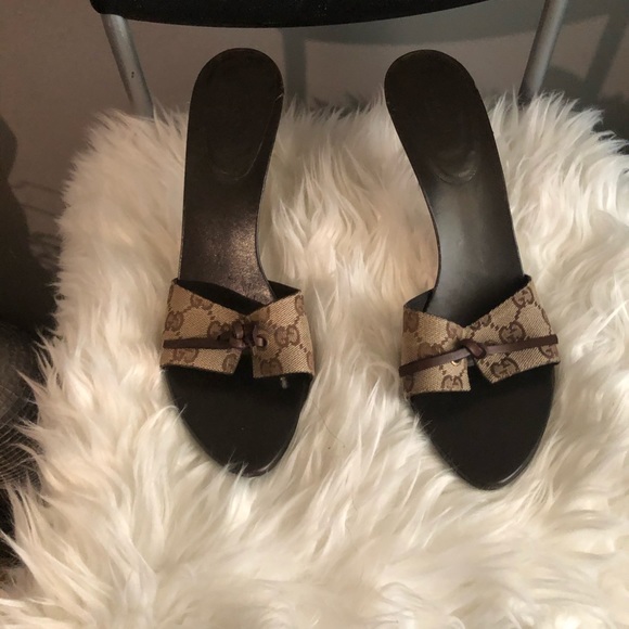 Authentic Gucci sandals - Picture 2 of 9